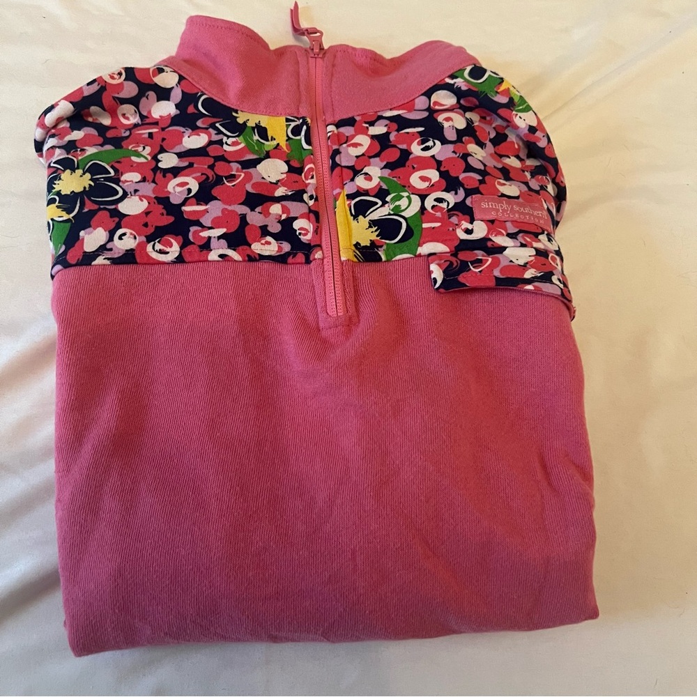 Simply Southern Women’s Pink 1/4 Zip Pullover with floral print detail size Med